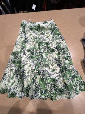Gina Laura Green Floral Print Viscose Midi Skirt with Lace Trim